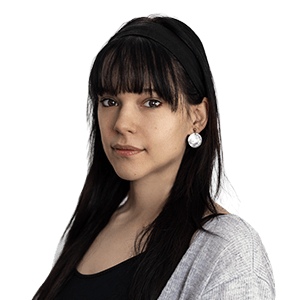 Kathi Bogedain Auf transparentem Hintergrund ist ein Foto von Kathi Bogedain als Büstenporträt.